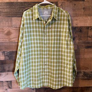Columbia Men's Button Down Shirt Green Plaid Size L Fishing Hiking